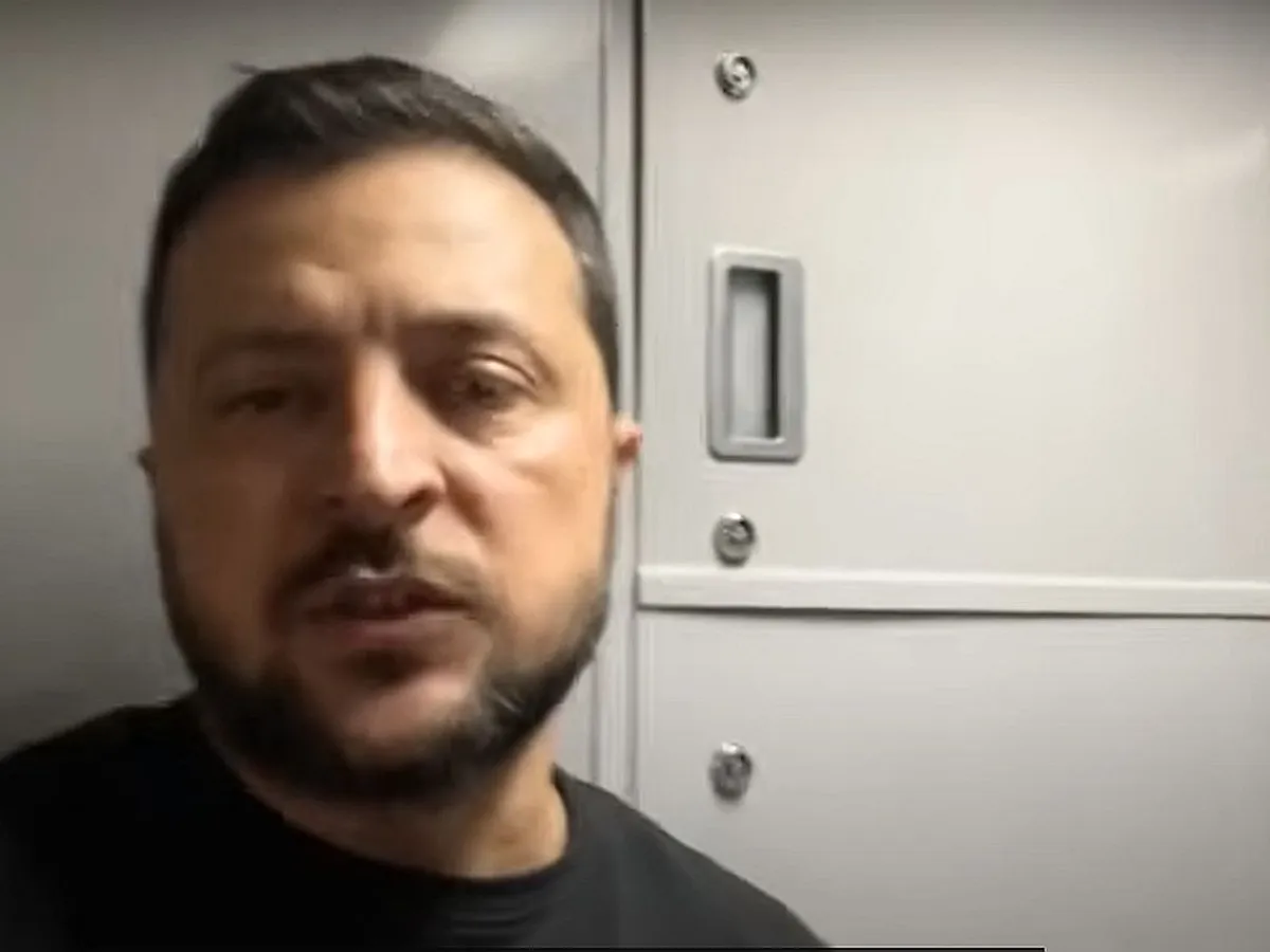 Zelenski şi-a înregistrat în tren discursul - Foto: captură video YouTube/ Офіс Президента України
