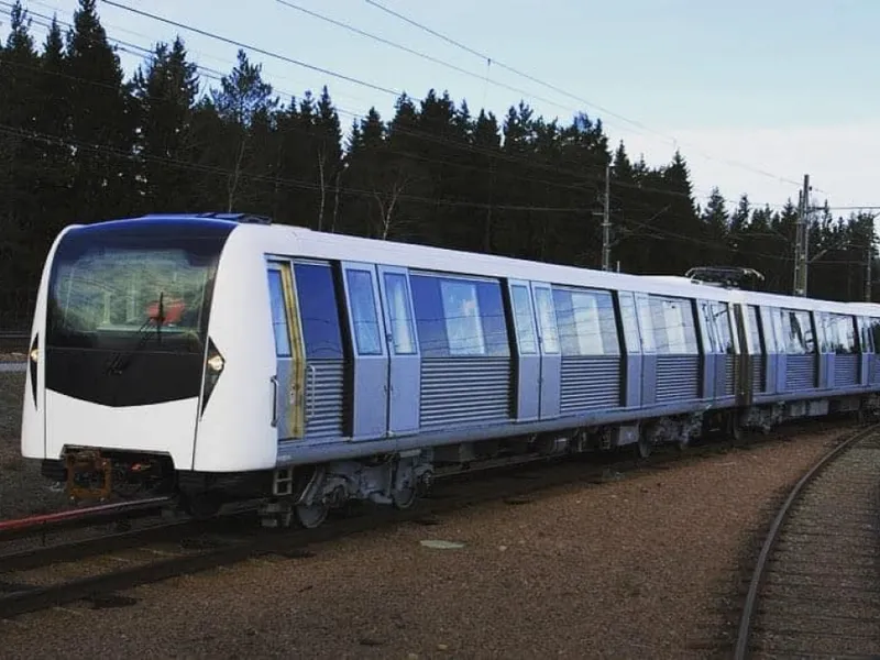 Noul metrou Metropolis „Ilfov”, în teste pe Magistrala 5. Trenul cu numărul 10 a ajuns în București - Foto: Facebook/Metrorex