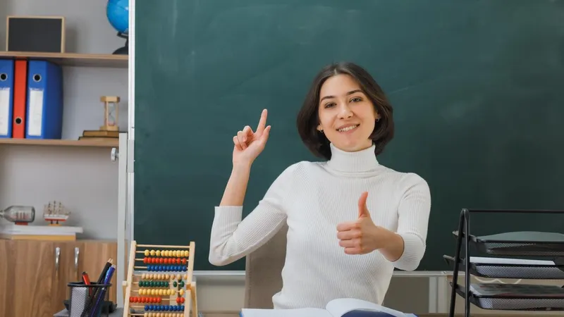 Restructurări anunțate de ministrul Educației. Ce se întâmplă cu salariile profesorilor? - Foto: Freepik.com (rol ilustrativ)