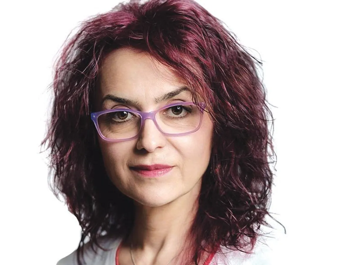 Dr. Antonela Burlacu este medic primar endocrinolog competență ecografie endocrină
