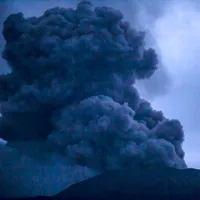 Vulcanul Marapi din Sumatra a erupt mortal. Cel puțin 11 alpiniști și-au pierdut viața - Foto: Profimedia Images