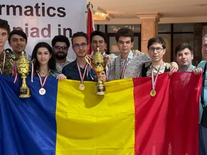 Elevii care au obținut medalii la Olimpiada Internațională de Informatică pe Echipe - Foto: Ambasada României în Republica Arabă Egipt