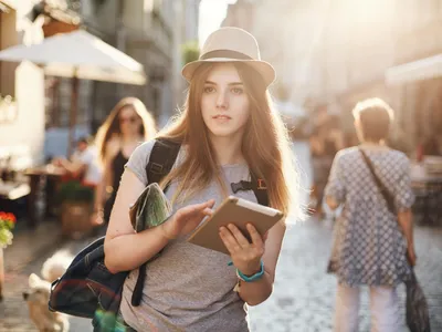 Turista - Foto: Magnific.com (Imagine cu rol ilustrativ)