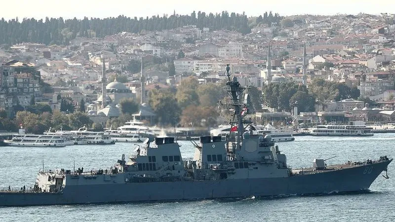 USS Roosevelt, în drum spre Marea neagră/Foto: Reuters