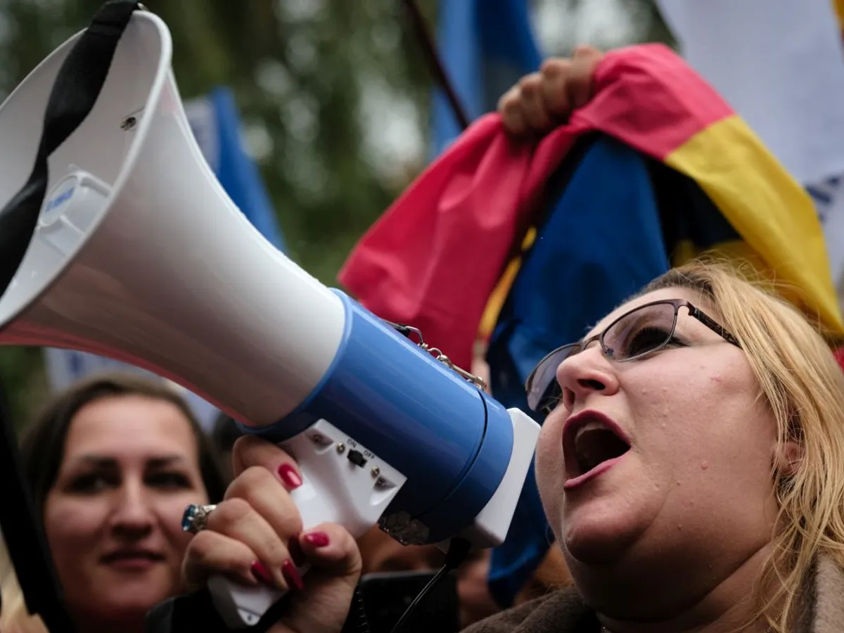 Diana Şoşoacă, la ieşirea ei de la Parchetul General, de pe 6 octombrie - Foto: INQUAM PHOTOS/Alexandru Nechez