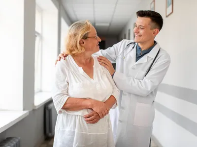 Doctor și pacient - Foto: Freepik (Imagine cu rol ilustrativ)