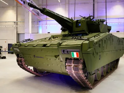 Blindat de infanterie  - Foto: Profimedia Images