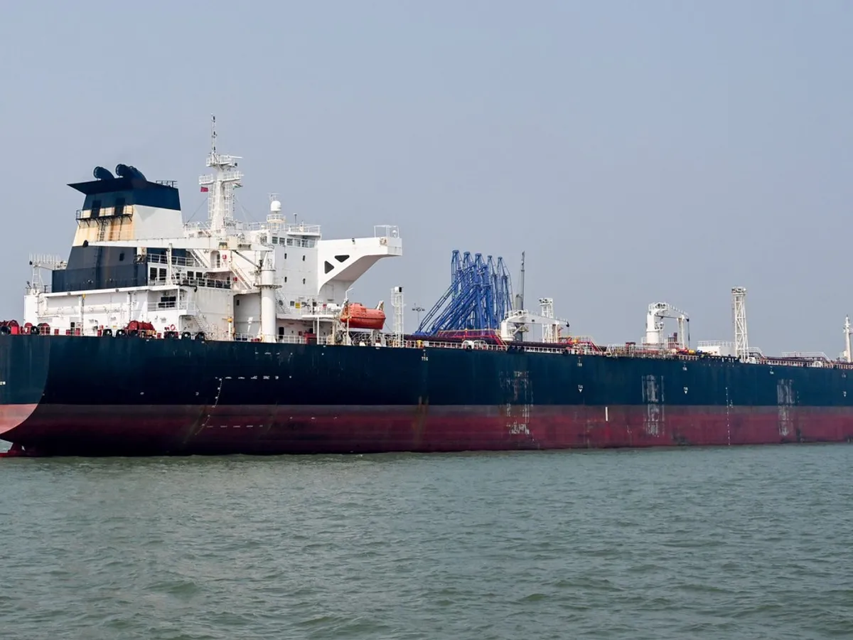 SUA epuizează rapid capacitățile Iranului de a ataca în Strâmtoarea Ormuz. Un petrolier a trecut nevătămat