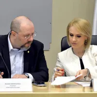 Primarul Capitalei, Gabriela Firea, și viceprimarul Aurelian Bădulescu Foto: Facebook