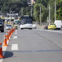 Banda unică pentru mijloacele de transport în comun din Iași, apreciată și detestată de localnici/FOTO: ziaruldeiasi.ro