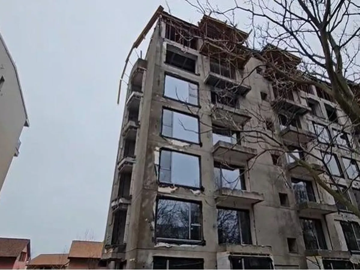 Explozie într-un bloc din Sectorul 2 - Foto: ISU-BIF