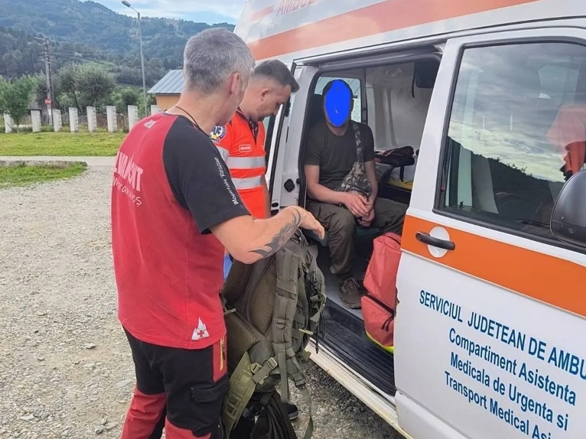 Trei bărbați din Ucraina, salvați de pe munte de Salvamont Maramureș