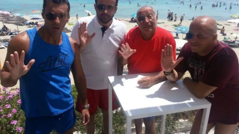 Dan Voiculescu și angajații săi de la Antena 3 Foto: Facebook