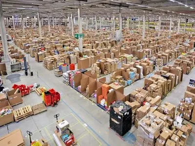 Centru logistic al Amazon/FOTO: ziaruldeiasi.ro