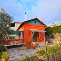E mai ieftin să stai în chirie în Halkidiki, aproape de mare, decât într-un apartament în București - Foto: remax.gr