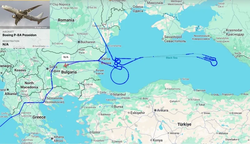 Manevre neobișnuite deasupra Mării Negre a unui avion de supraveghere al SUA - Foto: ItaMilRadar
