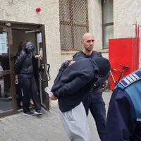 Cine-s Bonnie & Clyde de România care au jefuit cu pistolul cu electroșocuri o sală de păcănele Foto: ziaruldeiasi.ro