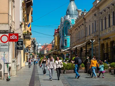 Oameni pe stradă Foto: Shutterstock (imagine cu rol ilsutrativ)