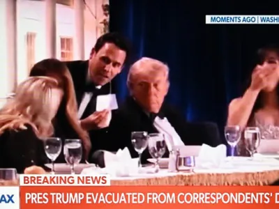 Dineul corespondenţilor de la Washington. „Omul cu salata”, invitatul care a continuat să mănânce, imperturbabil, în ciuda panicii