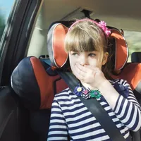 2/3 dintre oameni suferă de o formă  mai ușoară sau mai accentuată de rău de mașină