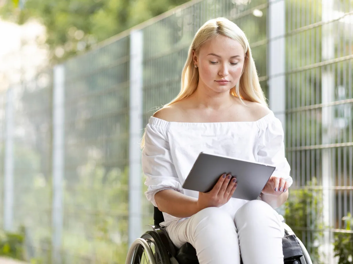 Reevaluare persoane cu dizabilități. În care situații poate fi modificat sau retras certificatul de handicap