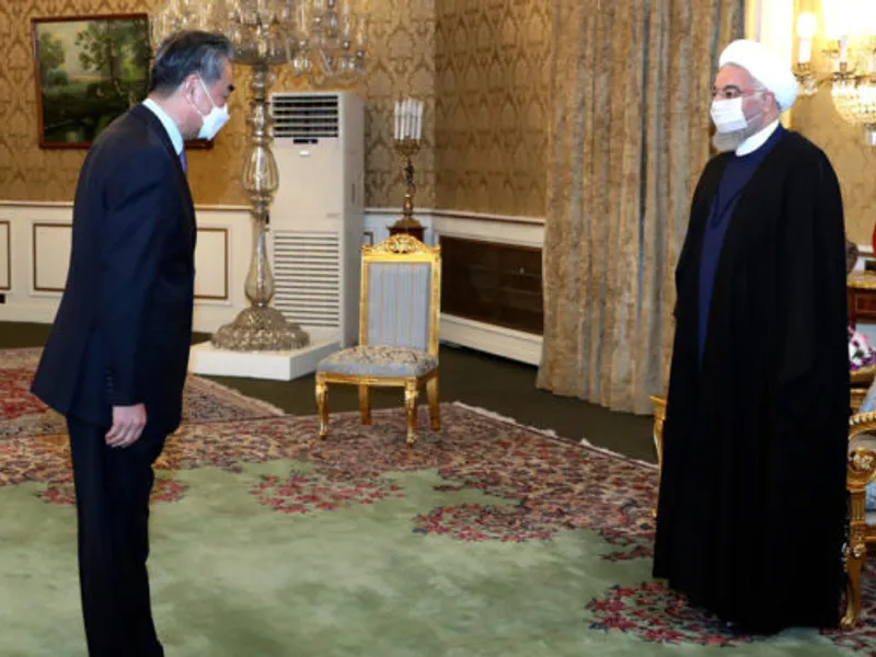 Ministrul chinez de externe Wang Yi, primit de președintele iranian Rouhani/Foto: xinhua