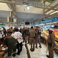 Un bărbat a împușcat șase persoane într-o piaţă din Bangkok. Atacatorul s-a sinucis - Foto: X / @PhoenixTV_News