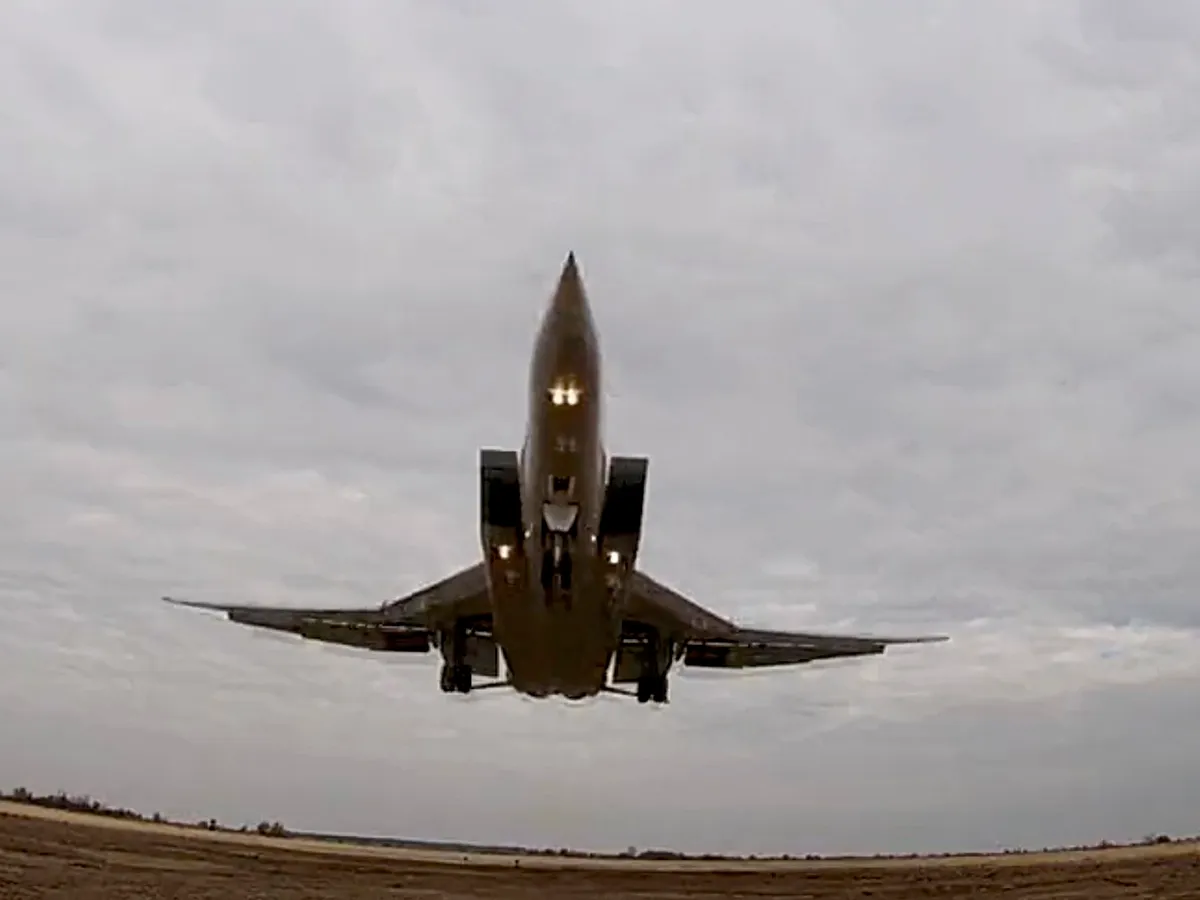 Putin își plimbă amenințător bombardierele nucleare Tu-22M3 peste Marea Neagră - Fotto: Profimedia Images (imagine cu caracter ilustrativ)
