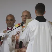 Papa Francisc, în timpul slujbei de la Șumuleu. Octav Ganea - Inquam Photos