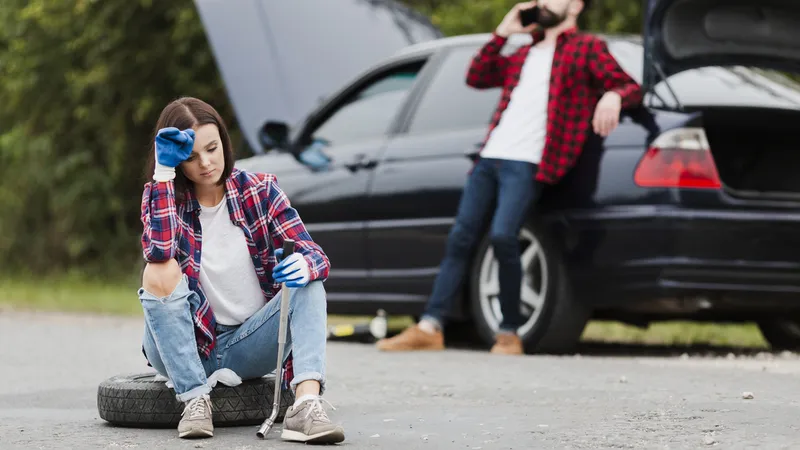 5 semne că ai cumpărat o mașină cu kilometrajul dat peste cap și „cosmetizată” de samsari - Foto: freepik.com - Imagine cu rol ilustrativ