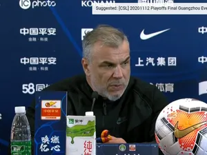 Antrenorul Cosmin Olăroiu, jefuit în plină stradă, la Milano, în timp ce se plimba alături de soție/FOTO: Youtube/WKL ChineseFootball