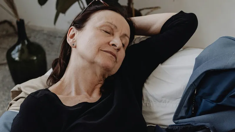 Cea mai mare greșeală făcută la pensie de către români. Te îmbolnăvește și îți poate scurta viața: FOTO - Pexels(imagine cu rol ilustrativ)