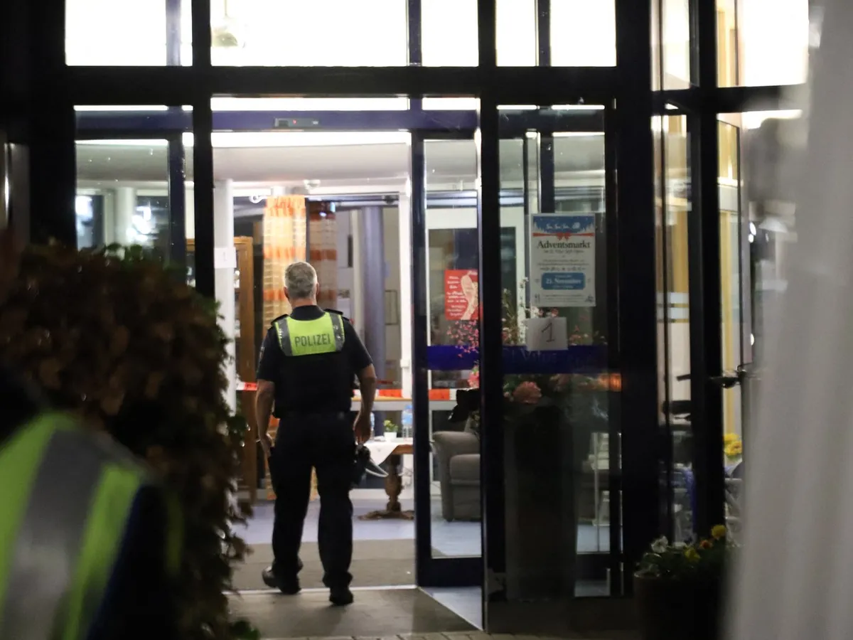 Poliția germană face cercetări la fața locului - Foto: Profimedia Images