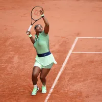 Mihaela Buzărnescu i-a luat un set Serenei Williams la Roland Garros, dar nu și meciul/FOTO: Twitter/Roland Garros