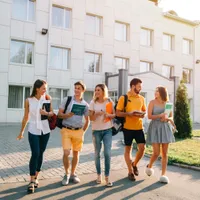 Când intră alocațiile elevilor în luna iunie? Rusaliile dau peste cap programul plăților Foto: Freepik (fotografie cu caracter ilustrativ)