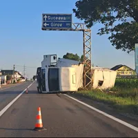 Un roi de albine vă poate pune viața în pericol. O persoană, preluată de SMURD Foto: Facebook