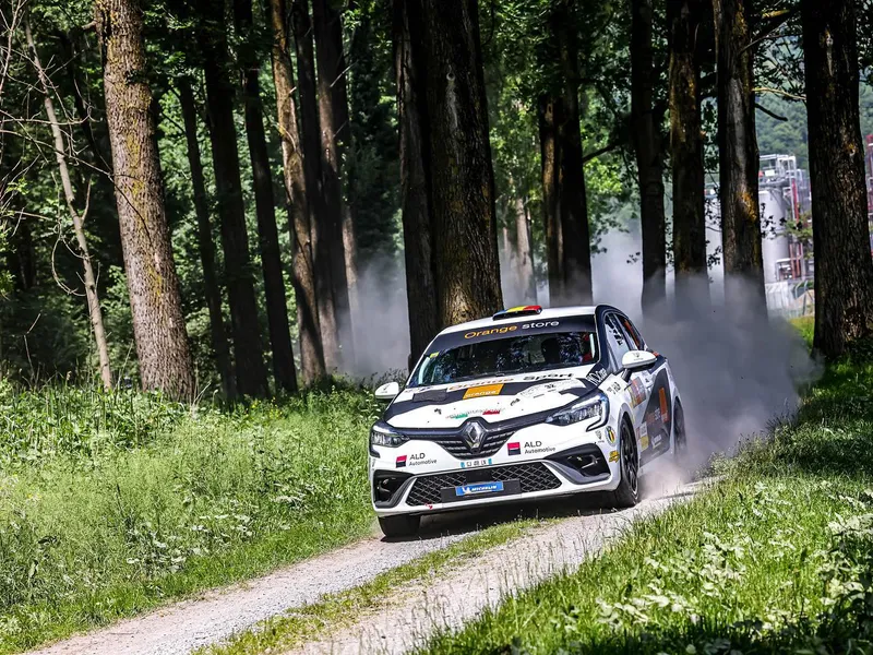 Pilotul român Alex Filip s-a impus la clasa TER 2WD (Tour European Rally, 2 roți motrice) și a terminat pe locul 3 în clasamentul ERT 2WD (European Rally Trophy, 2 roți motrice) ediția 2023 a Rallye du Chablais - Foto: Facebook/Alex Filip