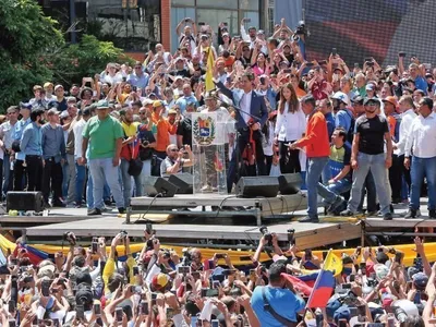 Guaidó este susținut de SUA, Canada, o mare parte din UE, și 12 stat sud-americane