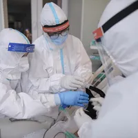 Un antivaxer de 34 de ani a făcut o formă severă de COVID-19 și este intubat la Timișoara. / Foto: Inquam Photos / Octav Ganea