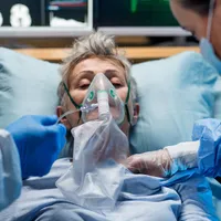 Numărul pacienții la ATI rămâne ridicat - aproape 600. 59 decese de COVID în 24 de ore / Lerdel Hospital