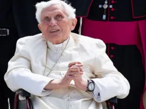 Fostul papă Benedict al XVI-lea a recunoscut că a mințit într-un caz de abuzuri din Germania. / Foto: adevarul.ro