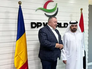 Președintele Camerei de Comerț și Industrie a României, Mihai Daraban, și Mohammed al Muallem, vicepreședinte executiv al Dubai Port World (DP World), cel mai mare investitor din România Foto: CCIR