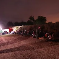 Mii de rromi din România au trecut ilegal din Mexic în SUA. Foto: Fair.com/Facebook