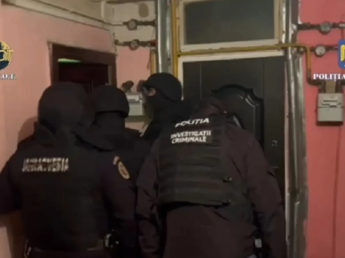 Percheziții la clanuri interlope Foto: captură IGPR-DIICOT Foto: captură video IGPR