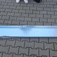 Tabla s-a desprins din acoperiș