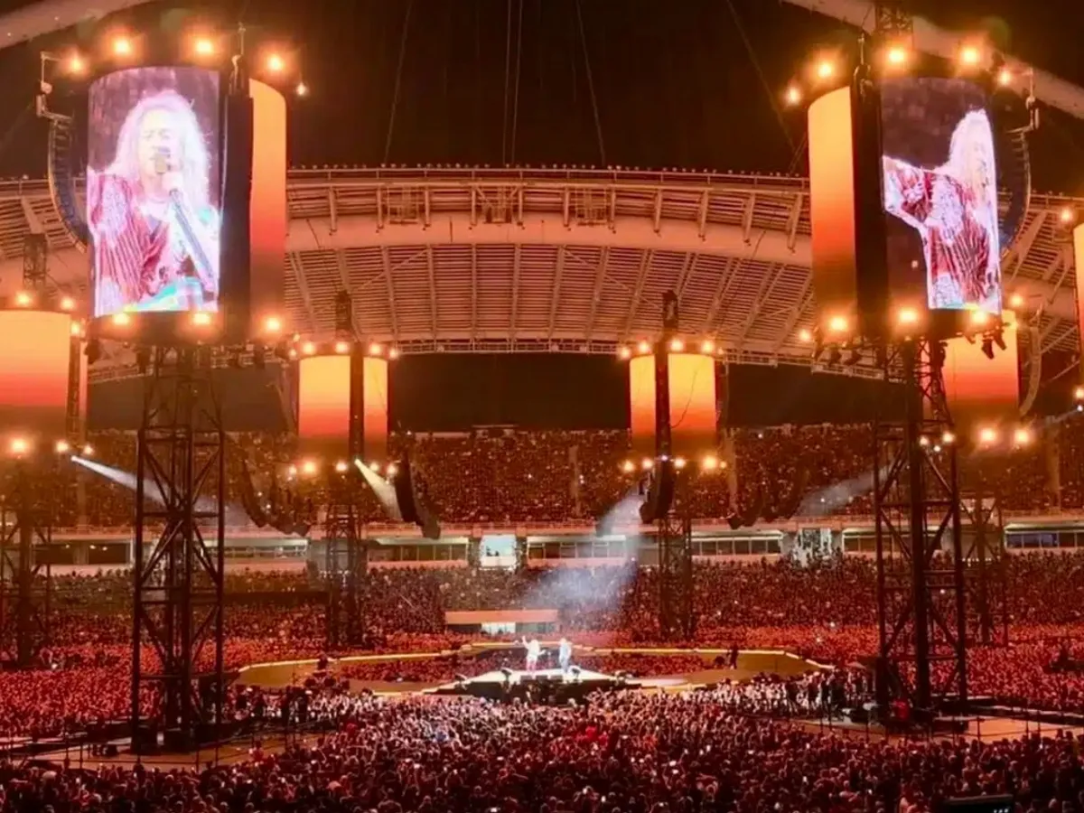 VIDEO Primul concert Metallica în Europa din cadrul turnelui M72, la Atena. Kirk și Rob au cântat „Zorba”