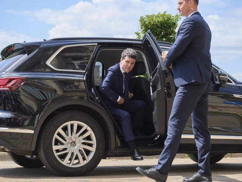 Nicuşor Dan venind la şedinţa solemnă a Curţii Constituţionale - Foto: INQUAM PHOTOS/Codrin Unici