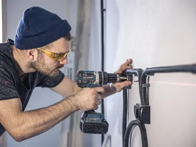 Amendă 1.500 lei dacă faci renovări în apartament în afara orelor permise. Ce se întâmplă dacă nu te oprești? - Foto: Freepik (Imagine cu rol ilustrativ)