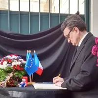 Ciorbea a semnat că plătește tot la ANAF/FOTO: Facebook.com