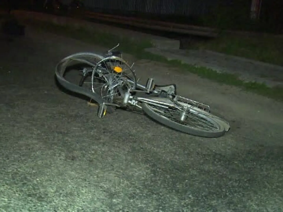 Un bărbat care se plimba pe bicicletă a murit după ce a fost lovit de o șoferiță. Nu l-a văzut - Foto: Arhiva / imagine cu rol ilustrativ